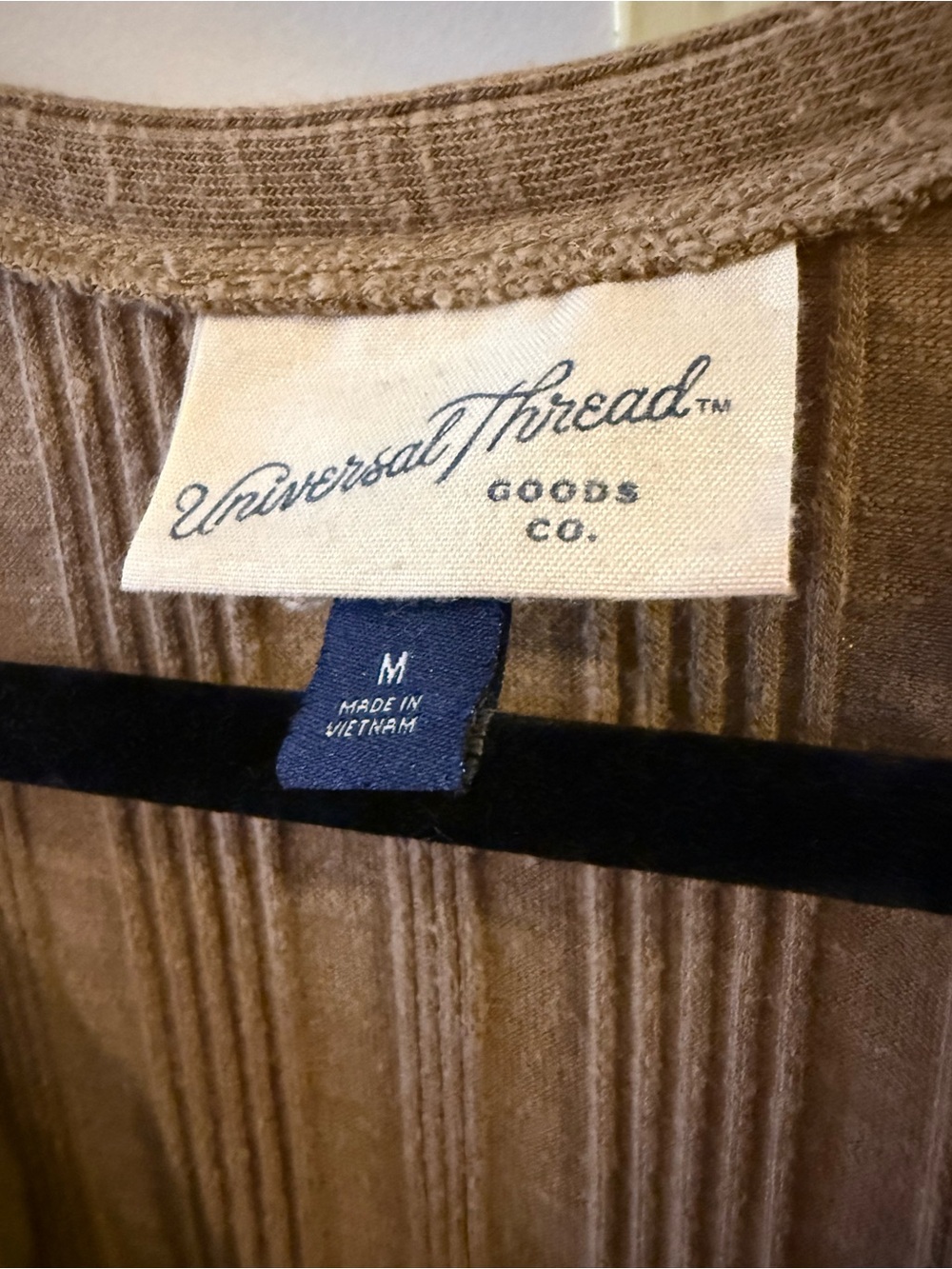 Universal Thread Ribbed Button-Front Tank in Camel Brown - Picture 3 of 3
